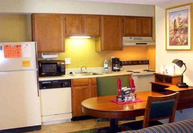 Hawthorn Suites By Wyndham Tyler Extérieur photo