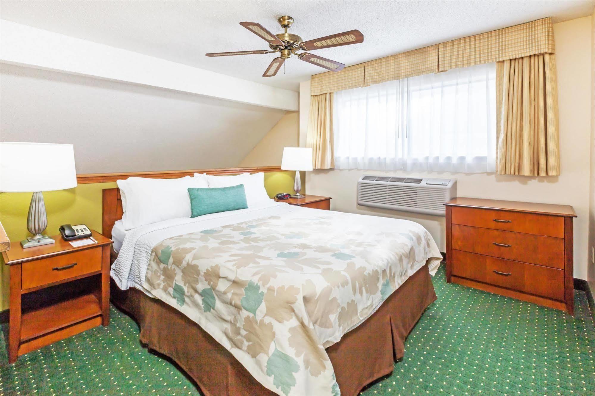 Hawthorn Suites By Wyndham Tyler Extérieur photo